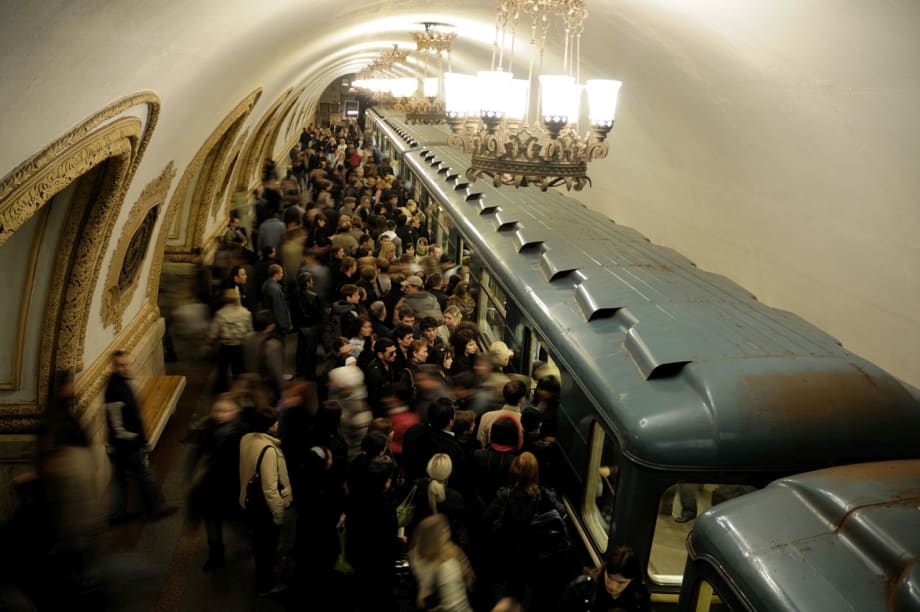 20 people killed in Moscow subway derailment