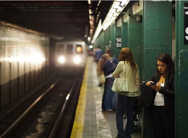 British journalist trashes N.Y. subway as 'hellish'