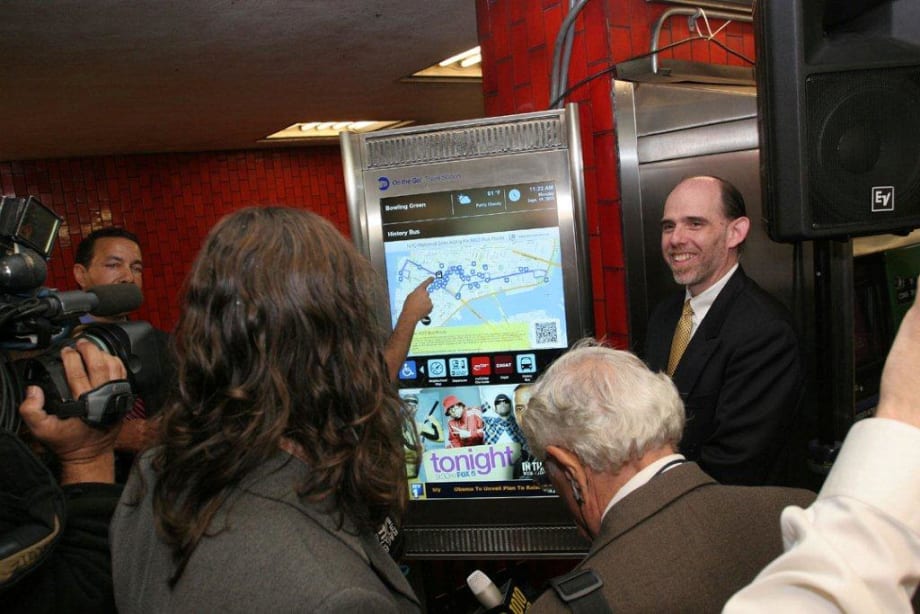 N.Y. MTA unveils interactive touch-screen travel info stations