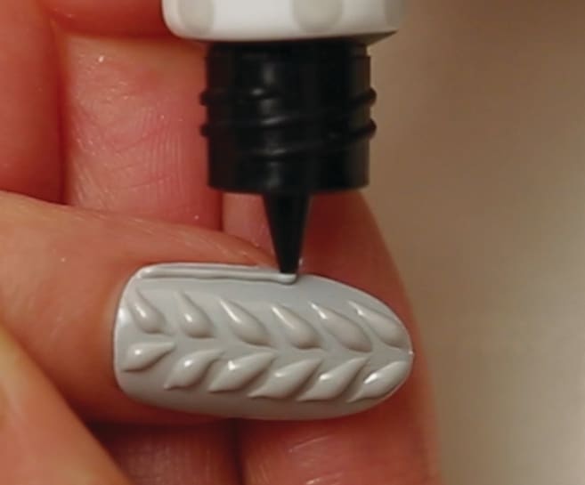 Sweater Nail Art with N.O.Q. Gelly Queen 3-D Gel