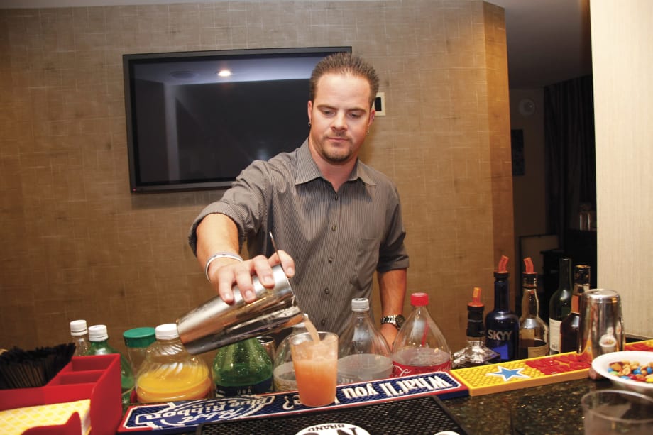 Cosmoprof 2012: NAILS Hosts Industry Cocktail Hour