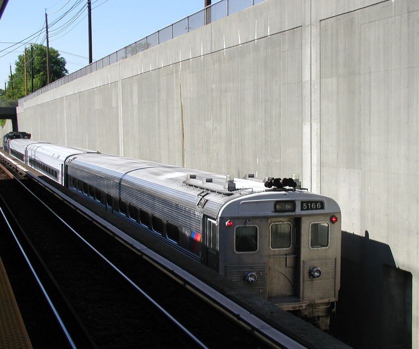 Governor calls for NJ TRANSIT to reveal re-launch date for rail lines