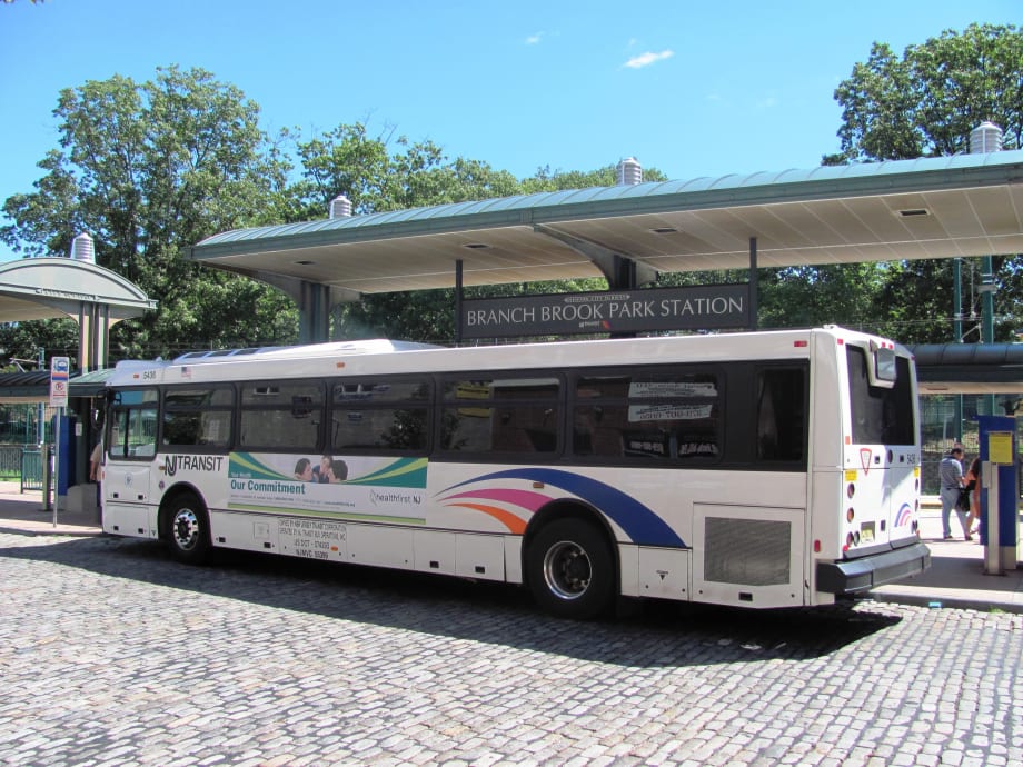 Bill forces NJ Transit to notify riders of bus, rail service cuts