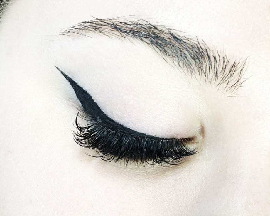 How to Create the Ultimate Cat Eye