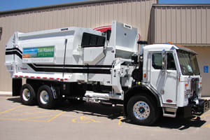 New Mexico County Takes Delivery of Hydraulic Hybrid Refuse Truck