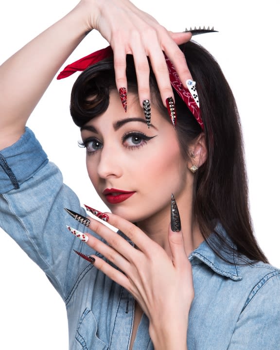 2015 NAHA FINALISTS: Nail Professional