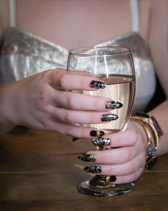 2015 NAHA FINALISTS: Nail Professional