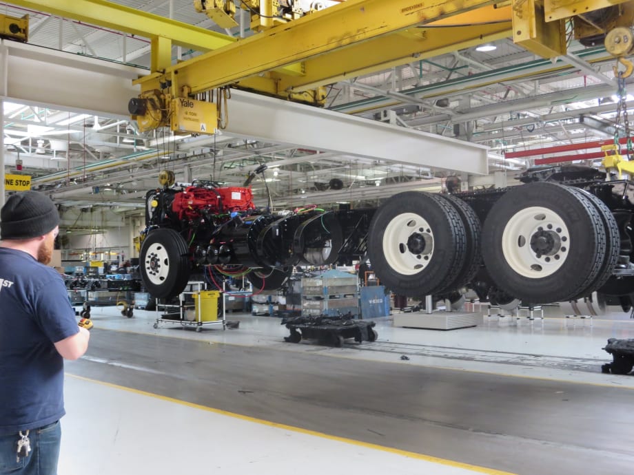 More than 800 Recalled Volvos Still Need Steering Fix