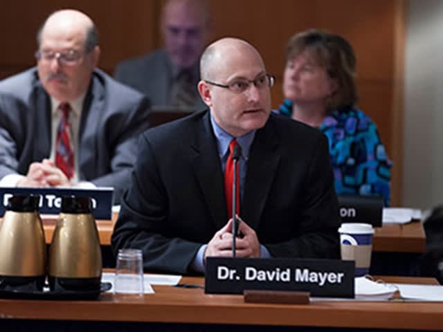 NTSB: Proper lap belt use could have lessened injuries in bus crash