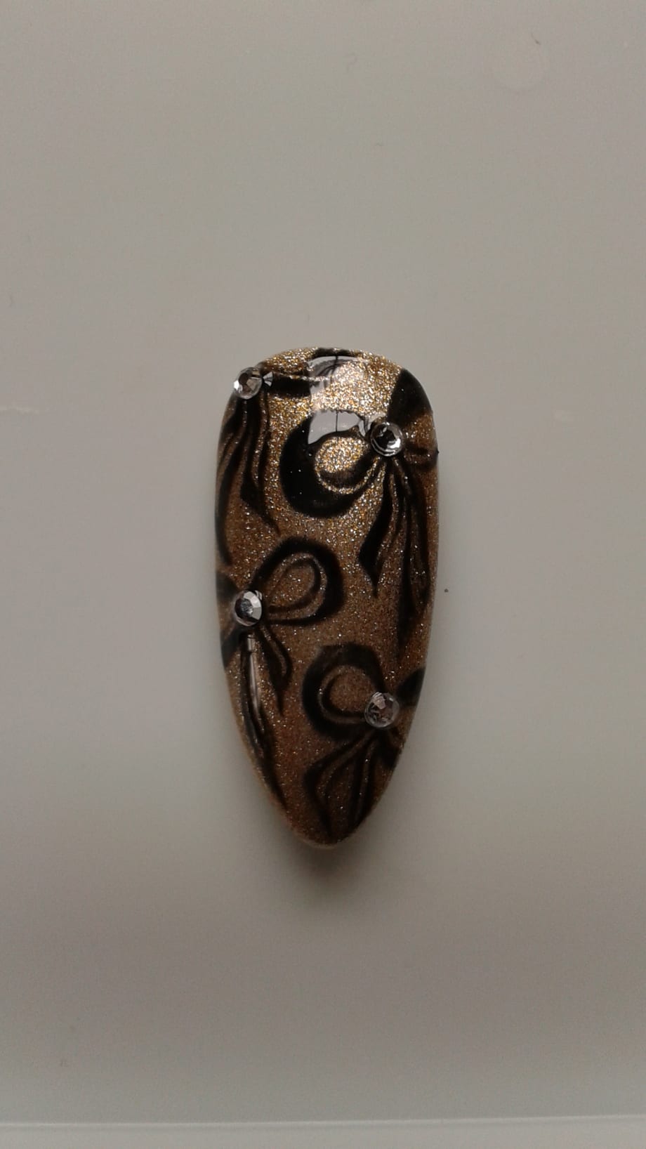 Vintage Bows Nail Art