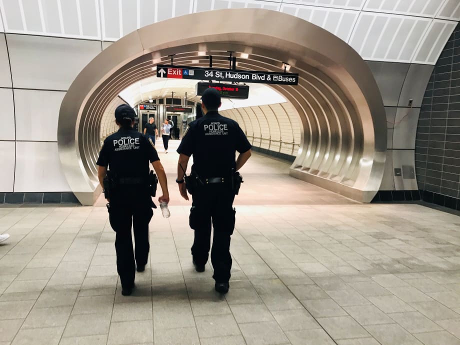 NY Gov. announces 3-year ban of sex offenders from transit