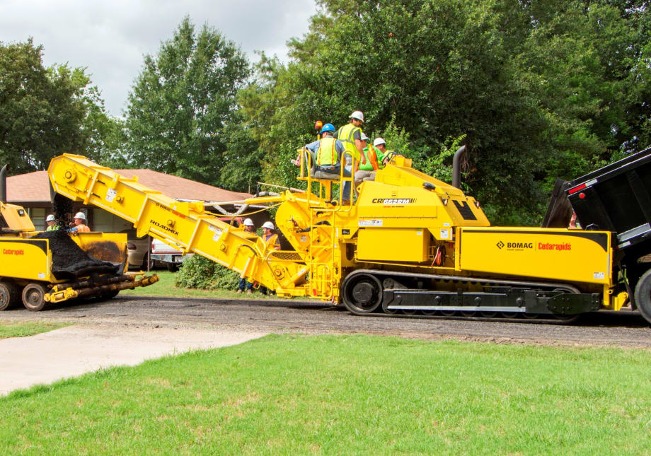 Cedarapids CR662RM Roadmix MTV and Paver