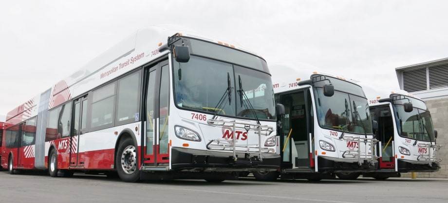 San Diego MTS introduces New Flyer artics on busy routes