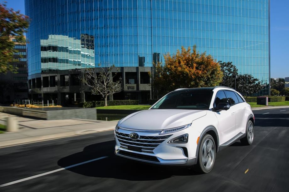Hyundai's New Fuel-Cell SUV Has 307 Miles of Range
