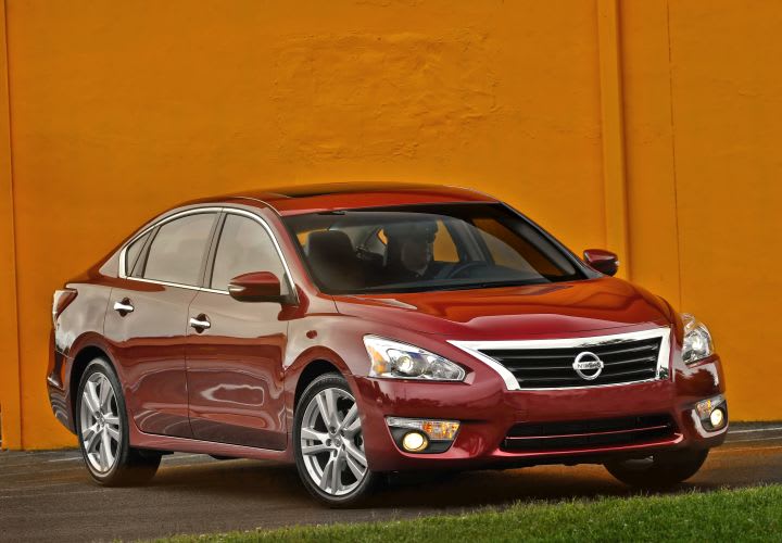 2015 Nissan Altima Starts at $22,300