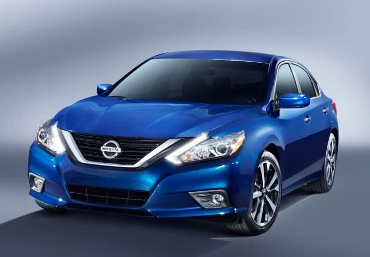 2016 Nissan Altima Adds Safety Tech