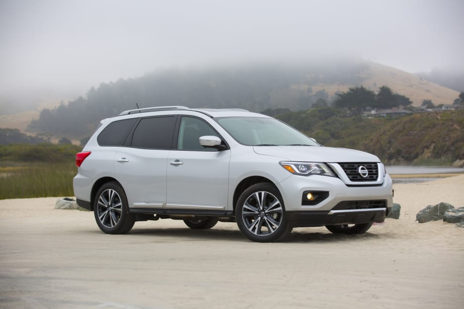 2018 Nissan Pathfinder Priced at $31,765
