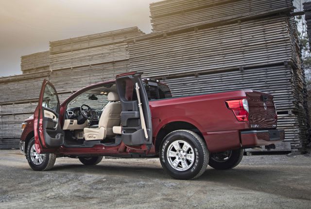 Nissan Prices Titan King Cab Pickups