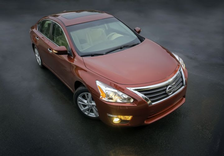 Nissan Announces 2015-MY Fleet Incentives
