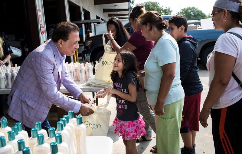 Join Farouk Systems in a Cut-a-Thon to Benefit PBA Disaster Relief Fund