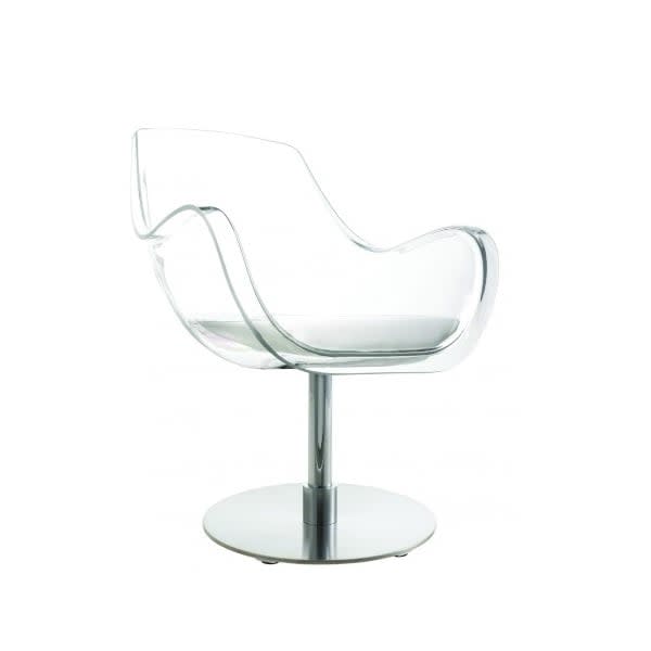 Novvo Etopa's Manon Chair