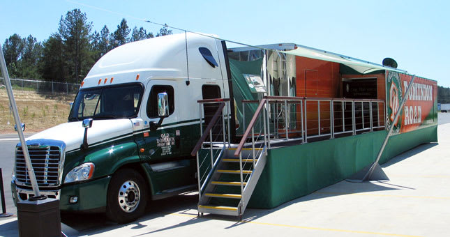 Old Dominion Kicks off Nationwide Truck Tour in Tampa