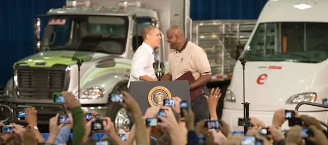 Obama Visits DTNA Truck Plant, Addresses Energy Issues