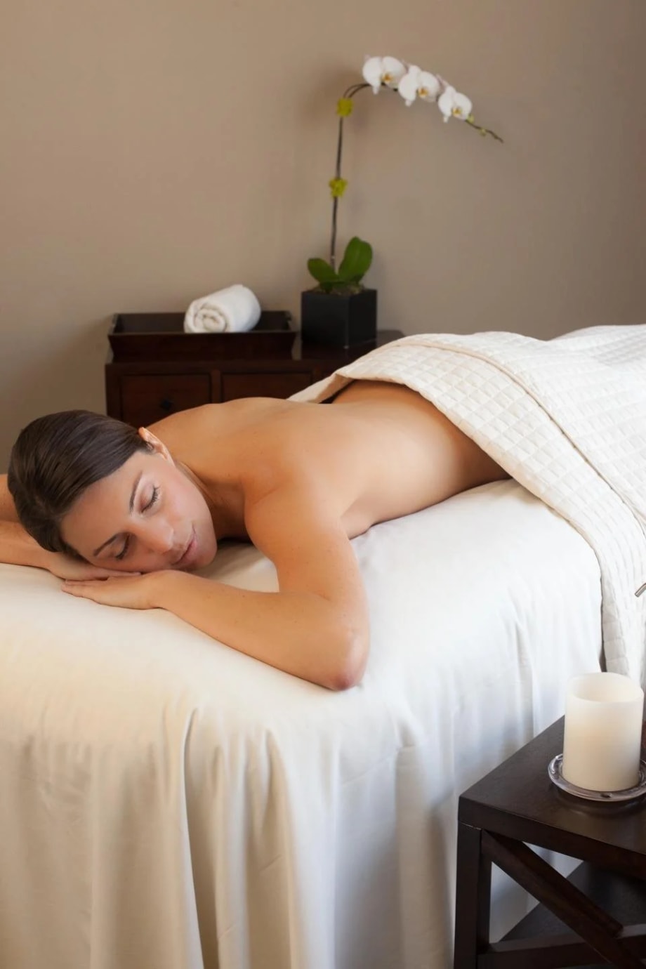 Service Spotlight: Eucalyptus Sinus and Allergy Relief Massage