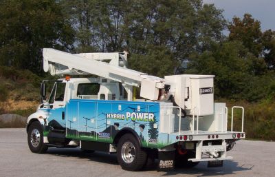 First Plug-In Hybrid Aerial Lift Truck Introduced by Odyne Corp. & Dueco Inc.