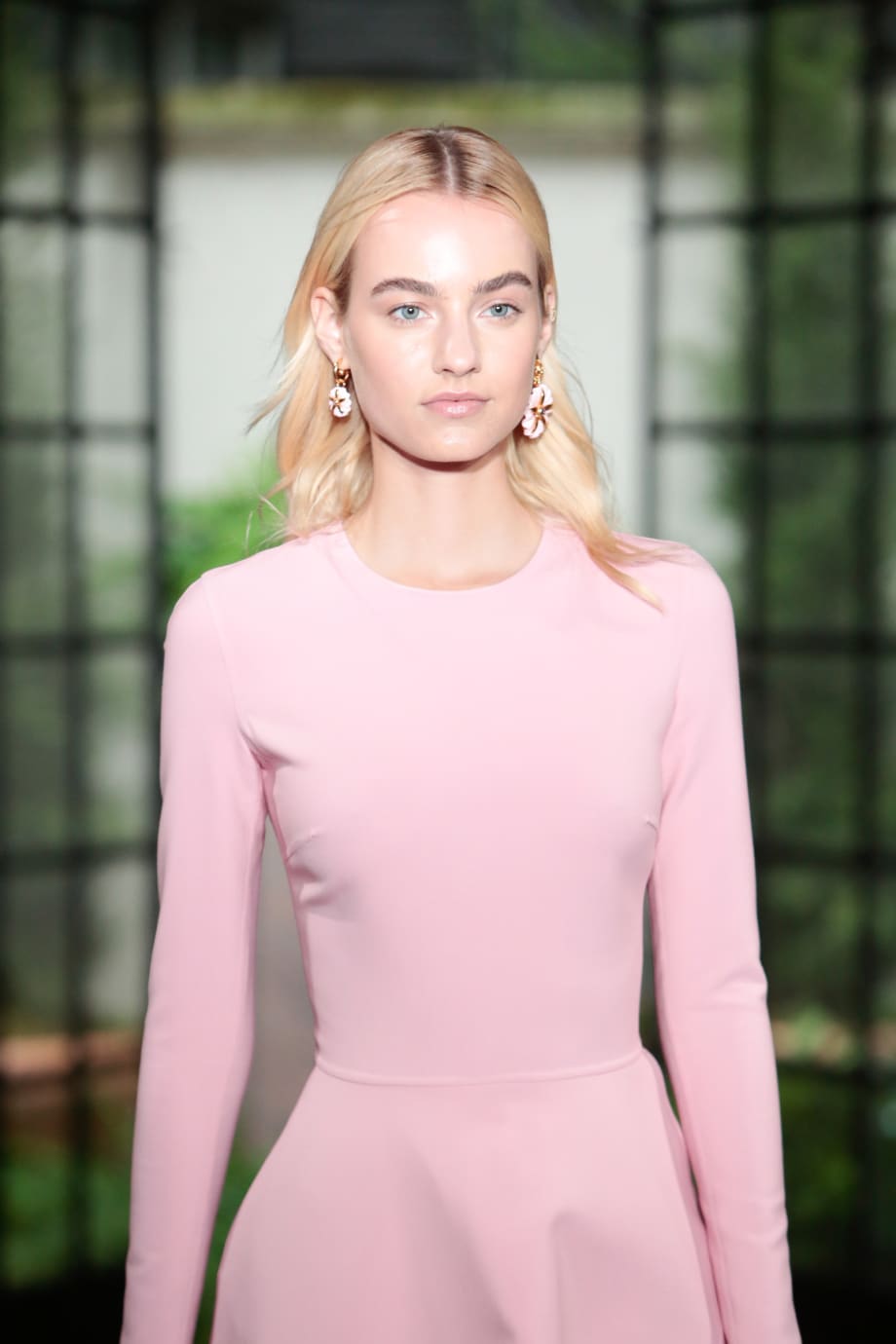 HOW-TO: Sleek, Subtle Waves from Moroccanoil and Kevin Hughes