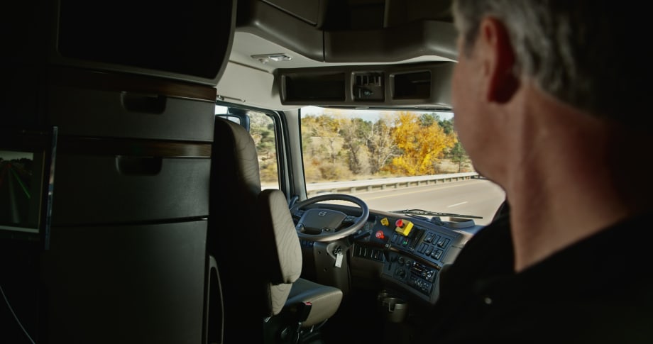 Budweiser Delivers First Shipment Using Autonomous Truck