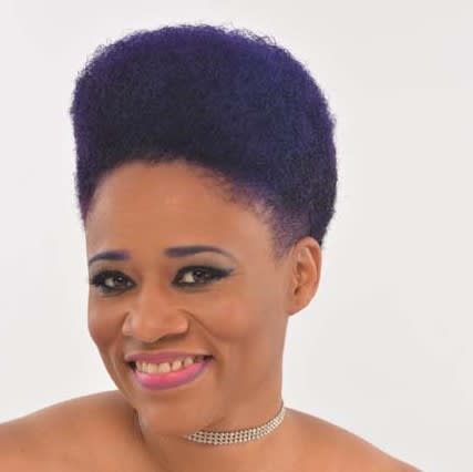 Solo Artist Sabrina Davis - Queen of Roots