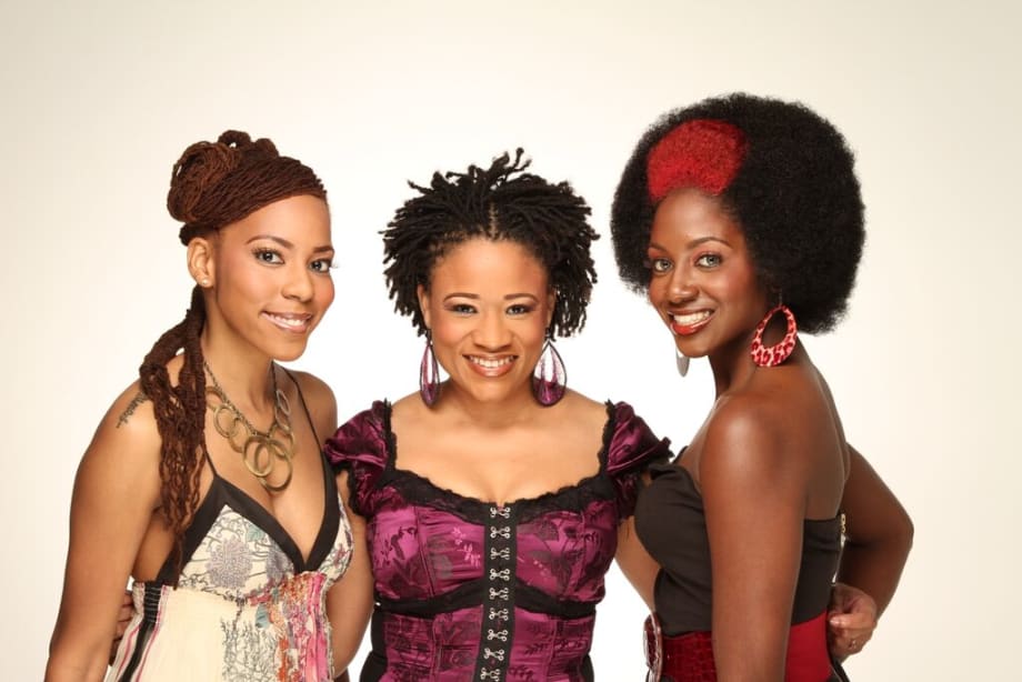 Solo Artist Sabrina Davis - Queen of Roots