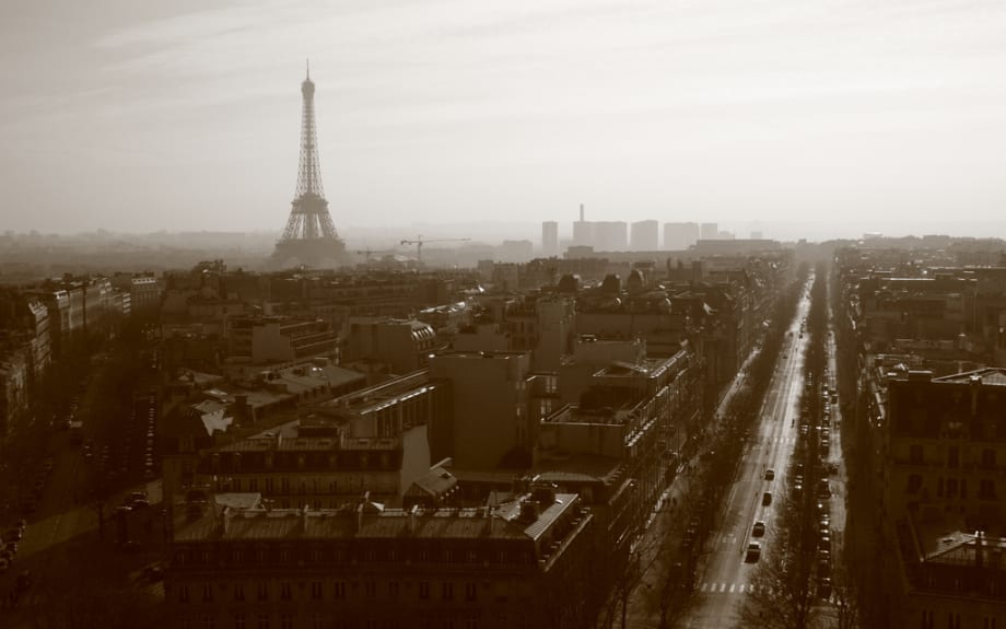 Paris makes public transit free, restricts car use to combat smog