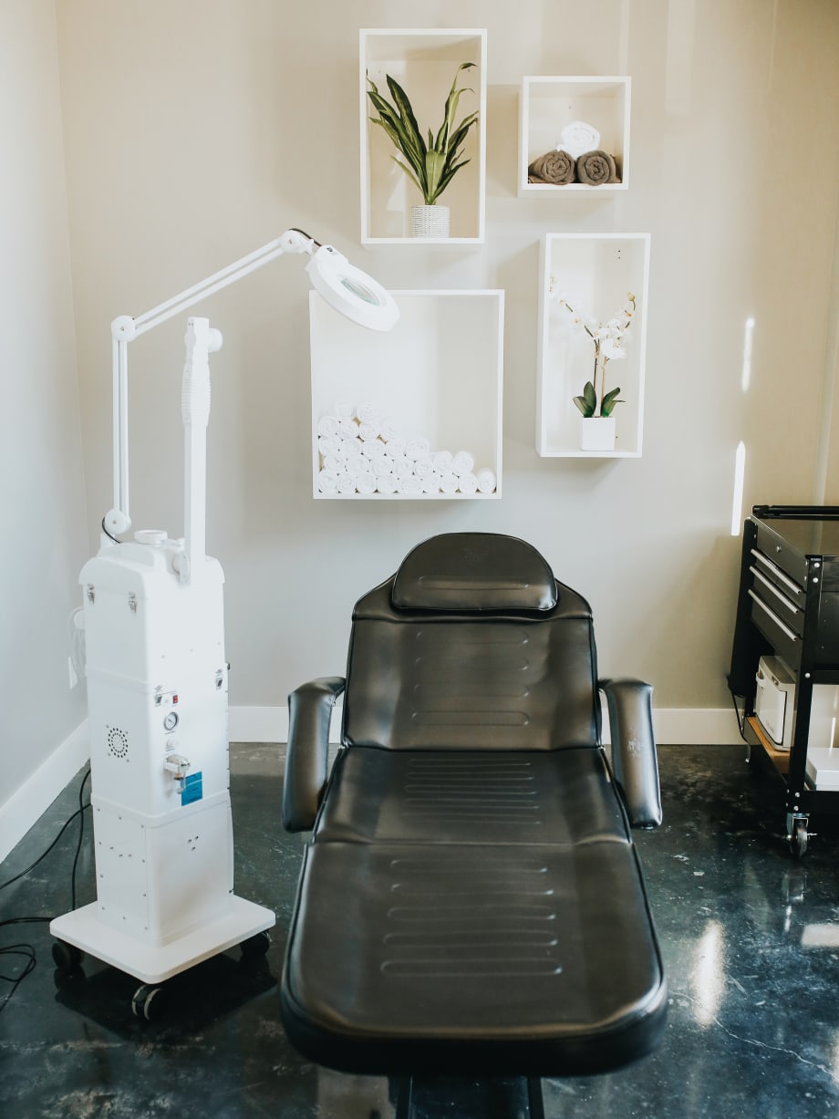 2019 Salons of the Year: The Parlor House