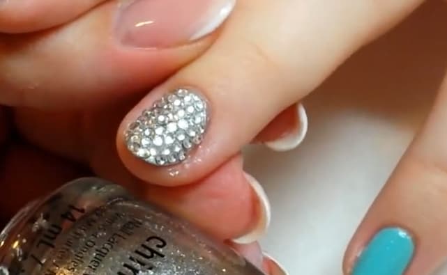 Pavé Crystal Nail Troubleshooting
