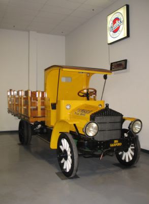 Penske Donates Early Truck to Hershey's Antique Auto Museum