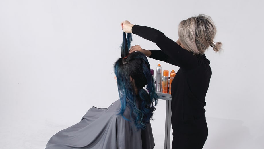 HOW-TO: Twisted Low Ponytail Idea