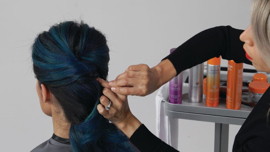HOW-TO: Twisted Low Ponytail Idea