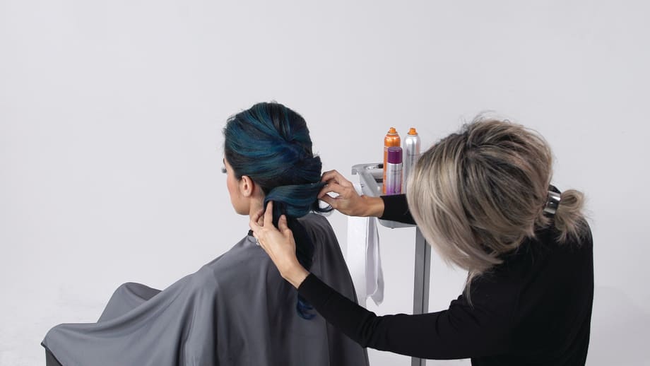 HOW-TO: Twisted Low Ponytail Idea