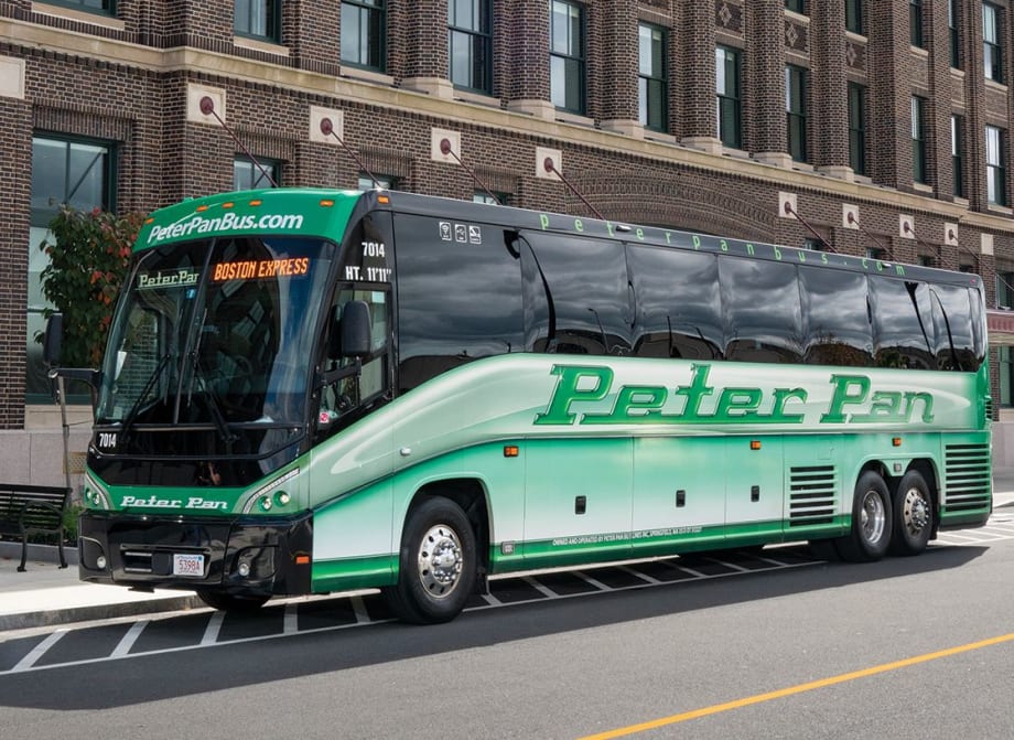 Peter Pan Bus Lines adds 5 MCI J4500s