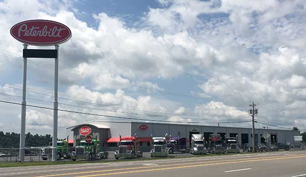 Fitzgerald Glider Kits Acquires Two Peterbilt Dealerships