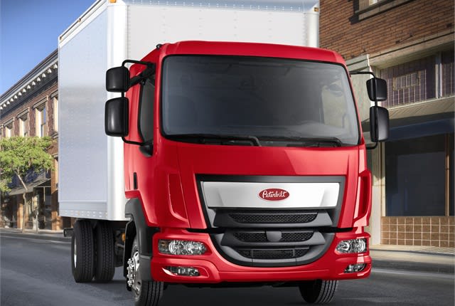 Peterbilt, Kenworth Trucks Recalled Over Cruise Control Problem