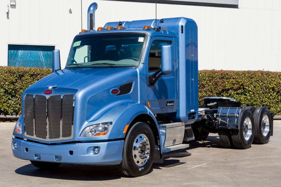 Peterbilt adds Ultrashift Plus, ISX12 G to Natural Gas Lineup
