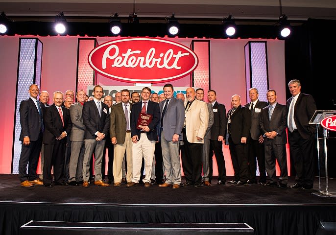 More Bus, Truck Parts Dealers Honored