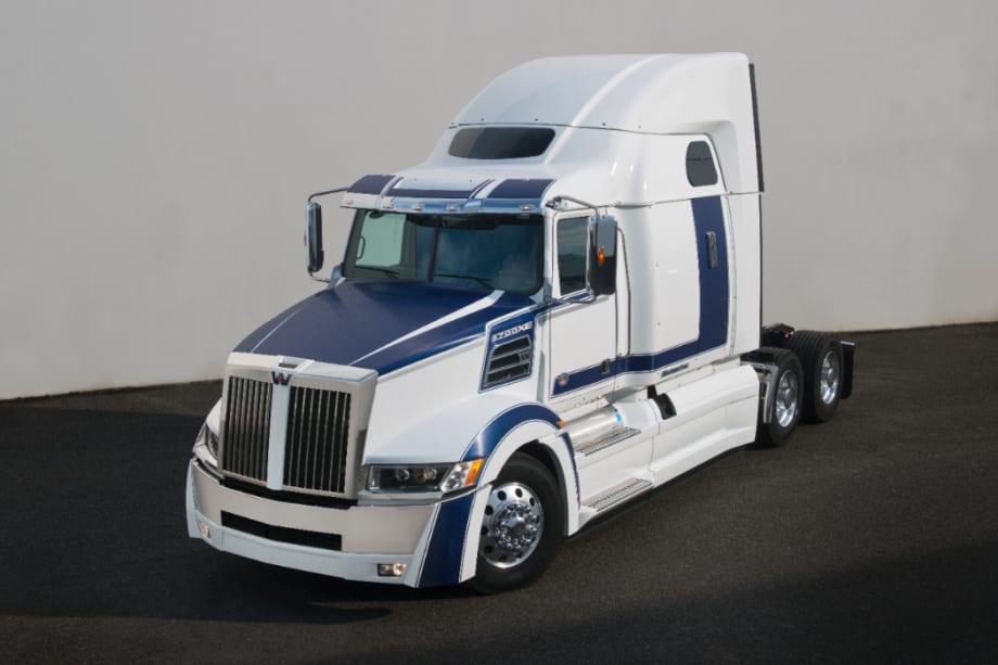 Western Star Offers Bold Graphics Package for 5700XE