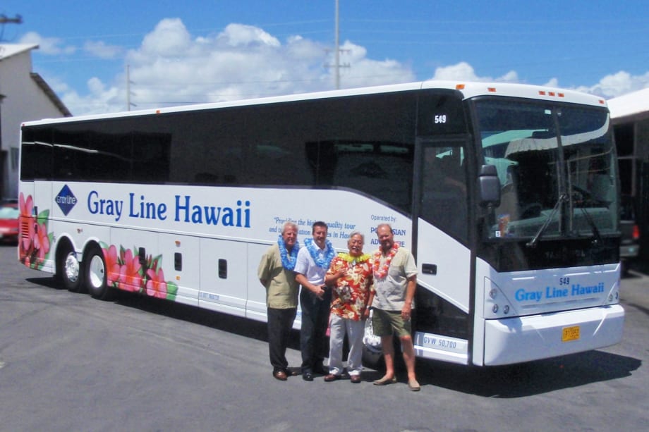 ABC delivers 5 Van Hools to Honolulu