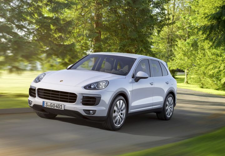 Porsche Brings PHEV Cayenne to Paris