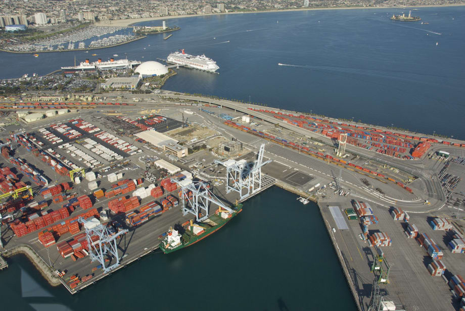 Clean Energy, Harbor Trucking Association Partner for Cleaner-Burning Port Trucks