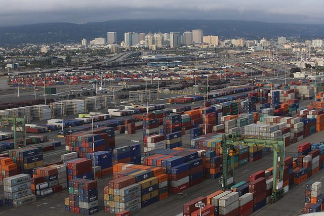 Oakland Port Tests Sensors to Measure Wait Times